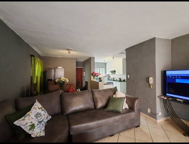3 BEDROOM TOWNHOUSE TO LET IN CELTISDAL